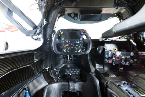 TS050_2018_Cockpit.jpg
